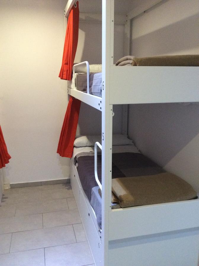 Hostelscat Барселона Экстерьер фото