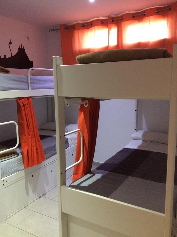Hostelscat Барселона Экстерьер фото